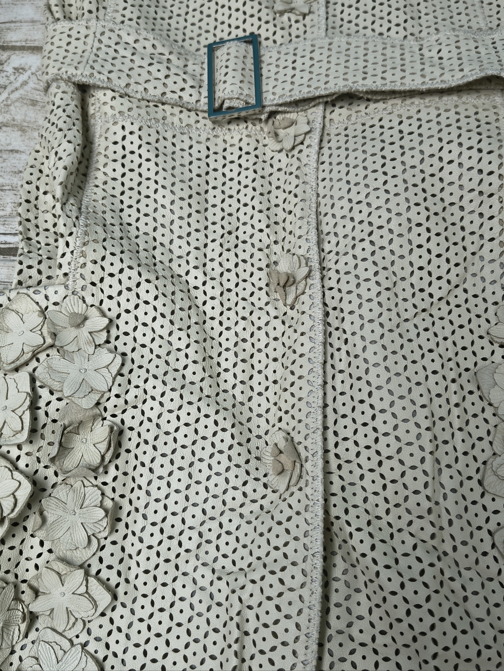 Etcetera Leather And Silk Cream Perforated Flower Embellished Dress Size 4 - Picture 3 of 11
